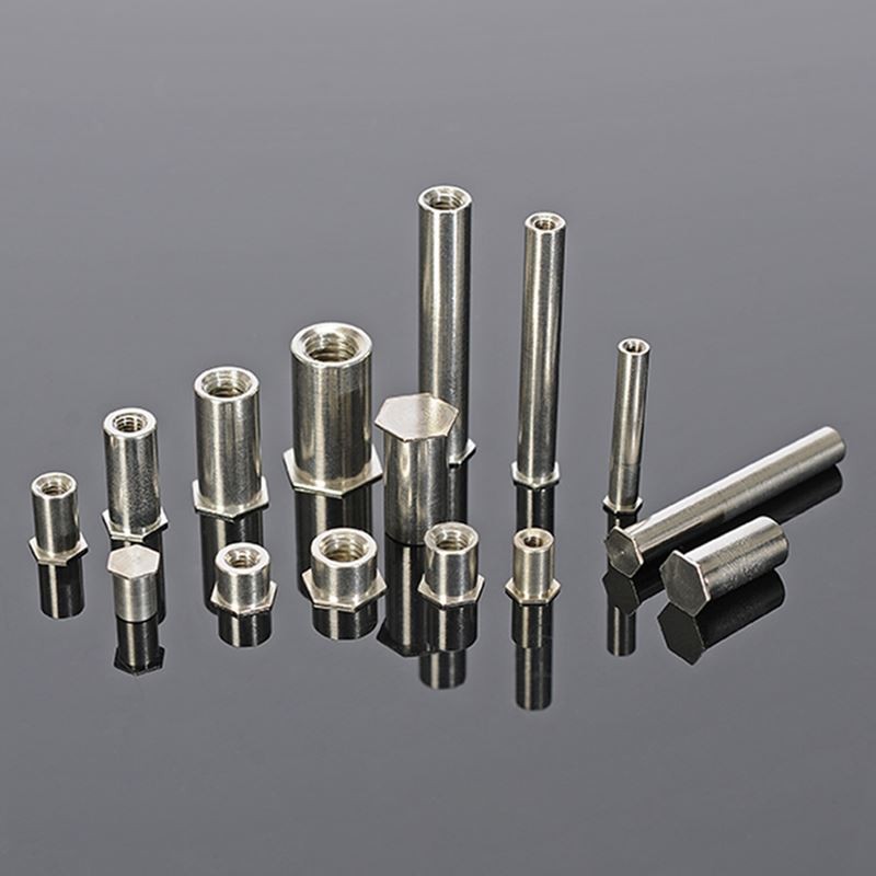 Clinch stud dade a ɛnyɛ den .